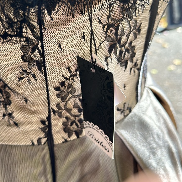 Bridess formal dress US size12 - Picture 6 of 7